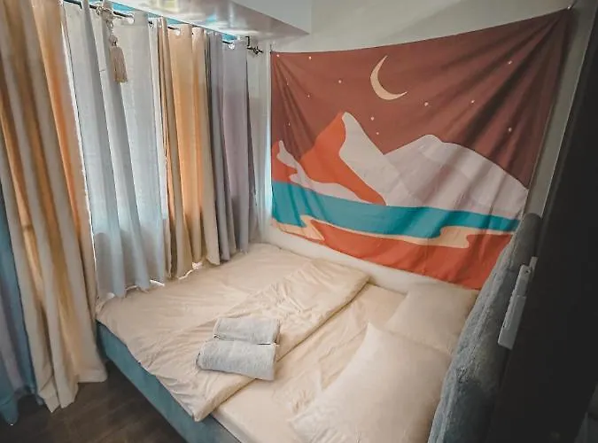 In Air Residences Makati Wifi Netflix Disney, Pool & Mall *