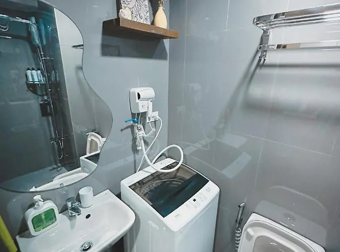 In Air Residences Makati Wifi Netflix Disney, Pool & Mall Apartment Manila