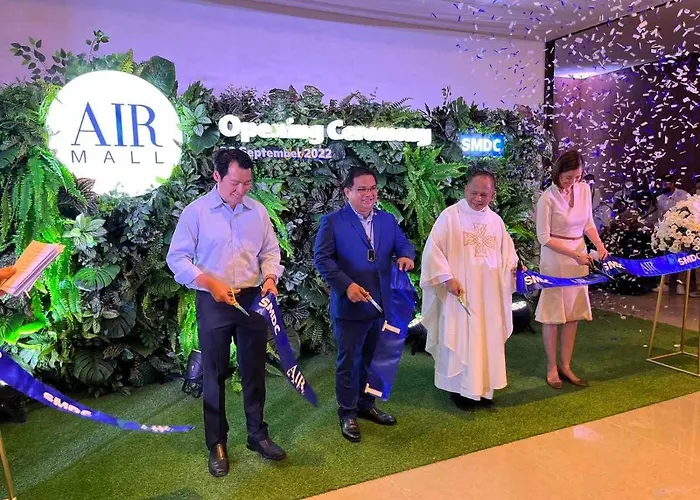 In Air Residences Makati Wifi Netflix Disney, Pool & Mall Apartment Manila